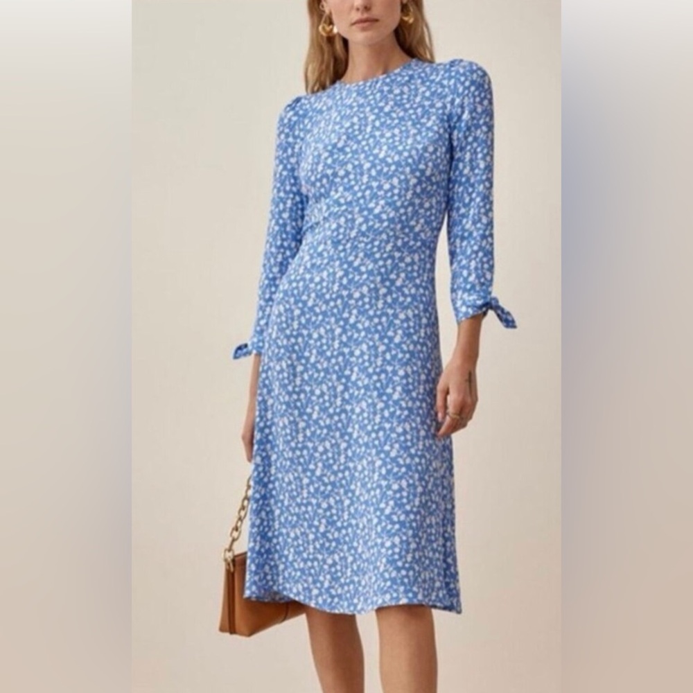 Reformation Port Dress with adjustable sleeve ties Blue Floral size 4